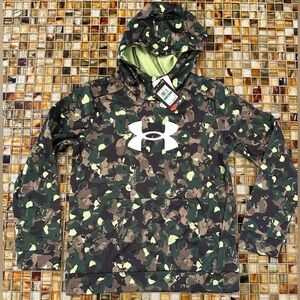 NWT Boys Under Armour Big Logo Green & Black Camo Loose Fit Hoodie~Youth L~$45